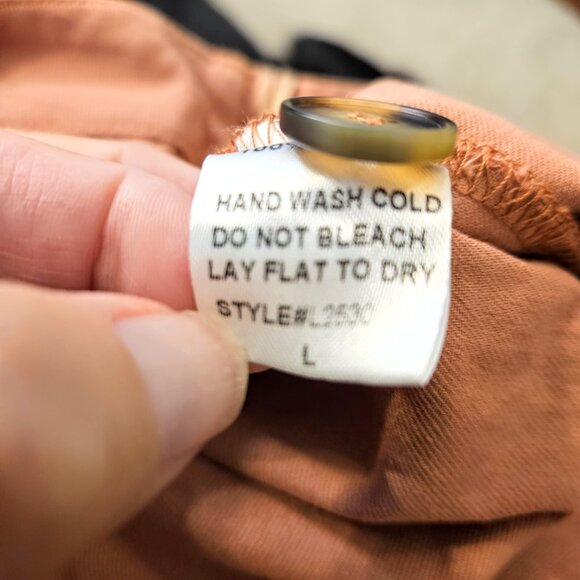 By Together Chestnut Rose Front Flap Shorts Skort with Pockets Size L - Picture 8 of 8